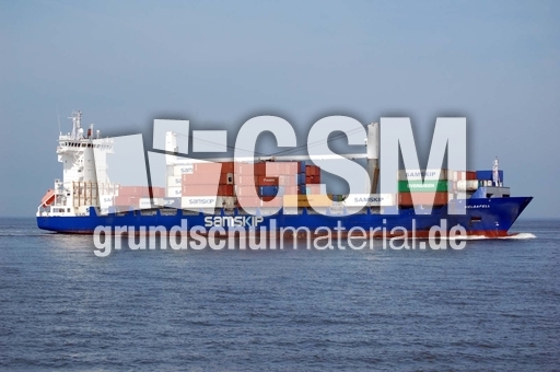 Containerschiff_17.jpg